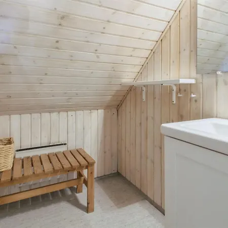 Prázdninový dům Karri - 1-1km From The Sea By Interhome *