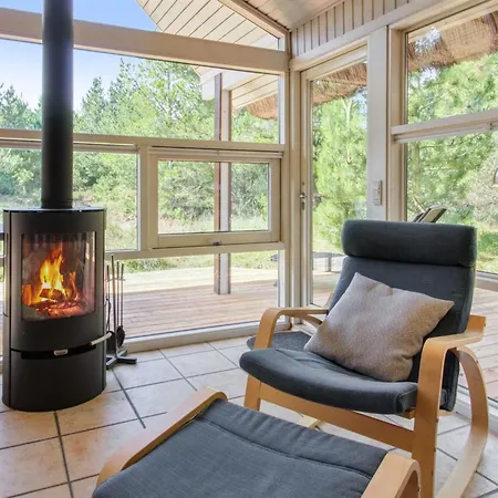 Karri - 1-1km From The Sea By Interhome Molby