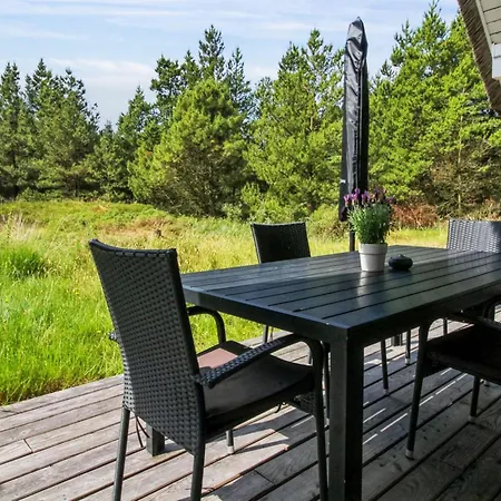 Karri - 1-1km From The Sea By Interhome Molby