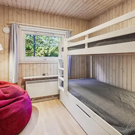 Karri - 1-1km From The Sea By Interhome *