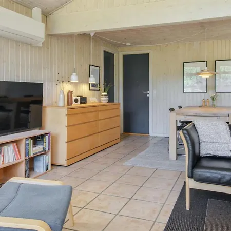 Feriehus Karri - 1-1km From The Sea By Interhome *