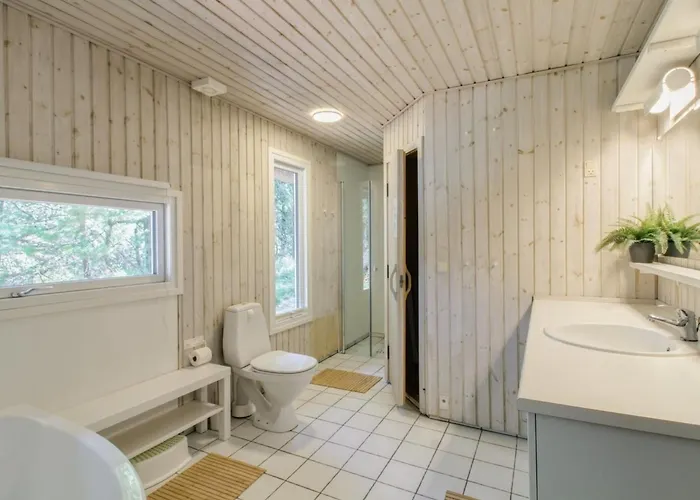 Karri - 1-1km From The Sea By Interhome