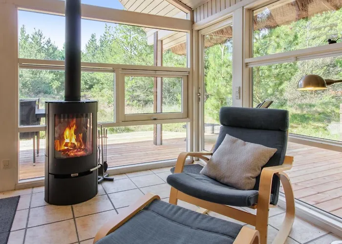 Karri - 1-1km From The Sea By Interhome Molby