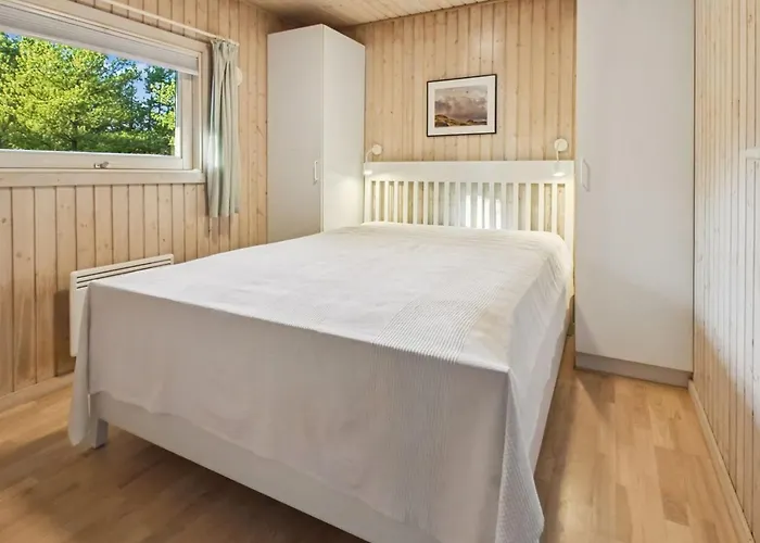 Karri - 1-1km From The Sea By Interhome