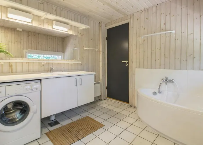 Holiday home Karri - 1-1km From The Sea By Interhome