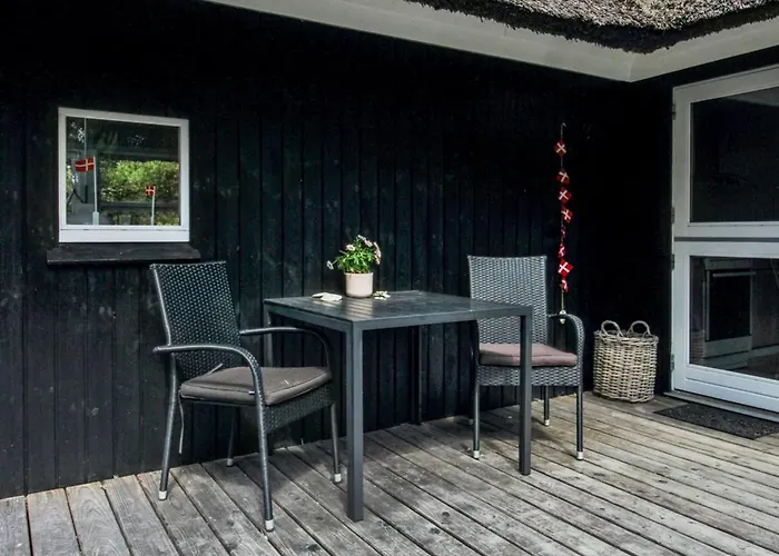 Ferienhaus Karri - 1-1km From The Sea By Interhome